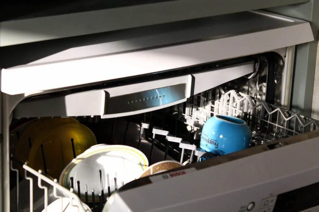 Clean a Smelly Dishwasher