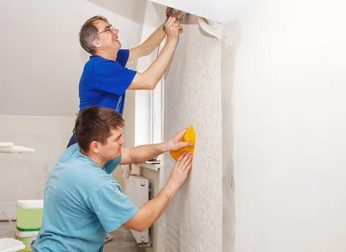 Fixing a wallpaper seam